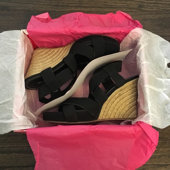 Chinese Laundry Sandal - Picture 7 of 7